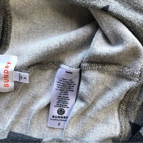 Sundry stars leggings size 2 - Picture 3 of 12